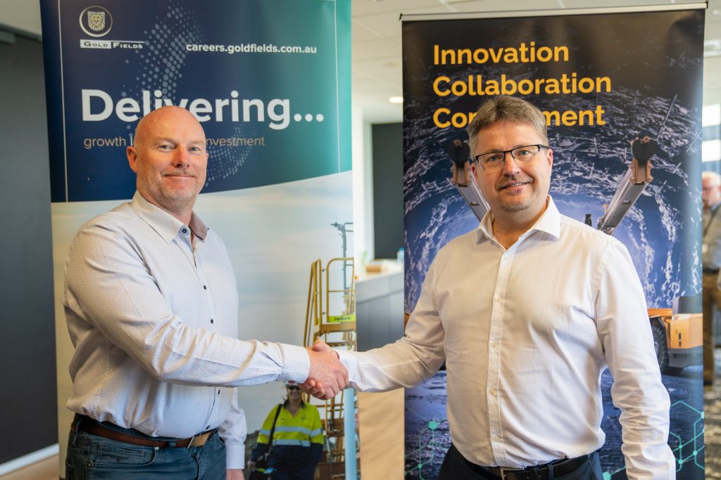 Tim Hewitt, Gold Fields’ Vice President Technical and Sami Niiranen, President of Epiroc’sUnderground division at the signing of the MoU at Gold Fields’ Perth Offices, 30November 2022. 