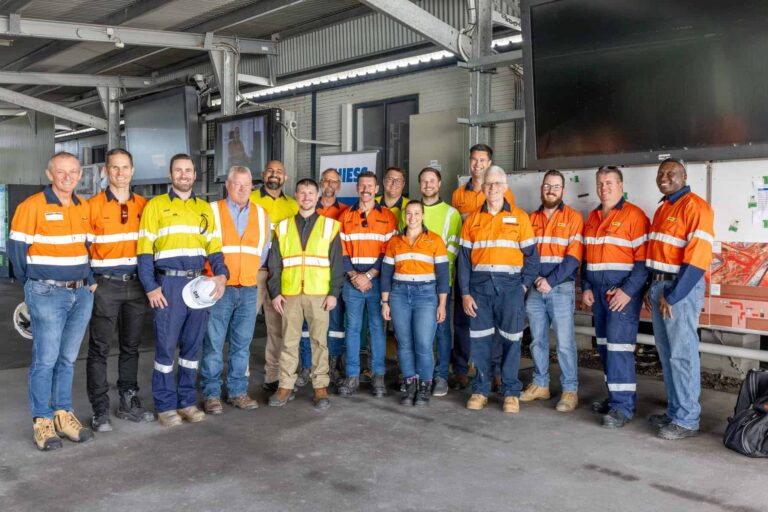 Team members from Thiess, WesTrac and Caterpillar.