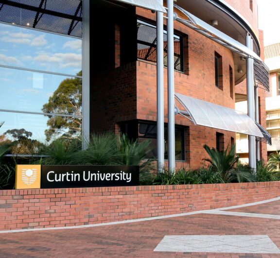 The hub will help build state-wide capability and capacity in green technologies and services.