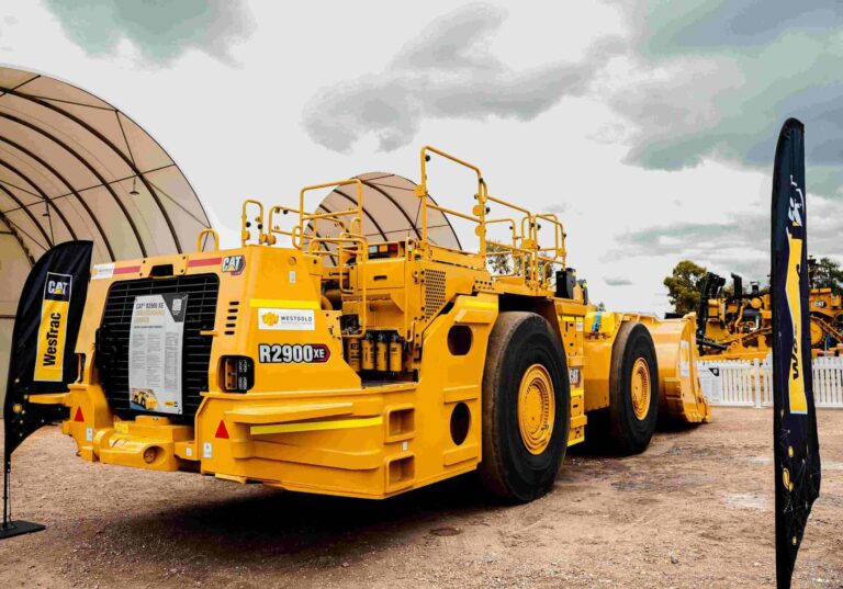 The Cat® R2900 XE Underground Loader. The range of Cat XE models delivers a reduction in fuel consumption and emissions, compared to earlier models.