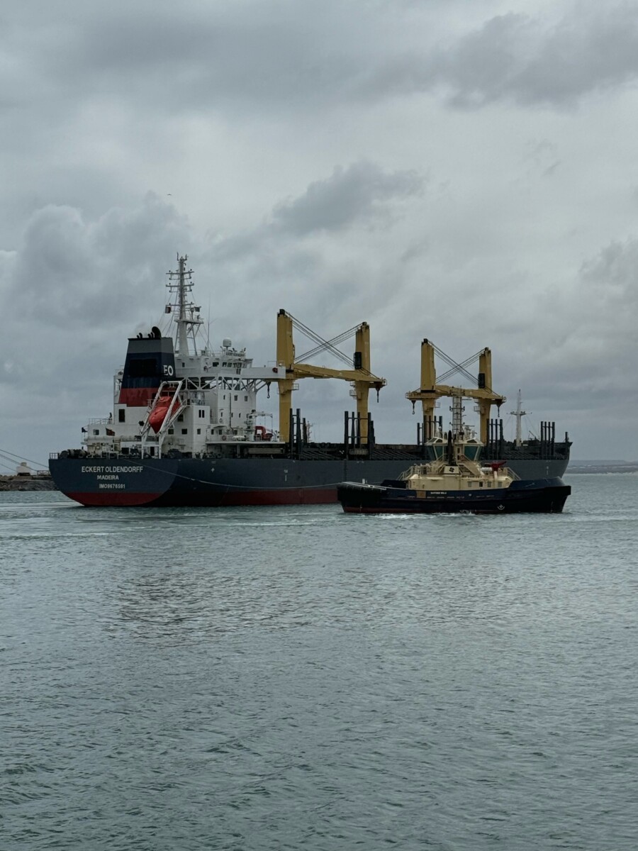 (Image source: Liontown Resources) MV Eckert Oldendorff set for sail.