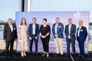 (Image source: WA Mining Club) Pictured L-R are Adcor Insurance’s Neil Watson, AGR’s JodieMcDonnell, Evolution Mining’s Jake Klein, WA Mining Club’s Dani Tamati, Locton’s Stephen Kerridge,
WSP Calibre’s Adrian Chapman and Cell Media’s Damien Clarke.