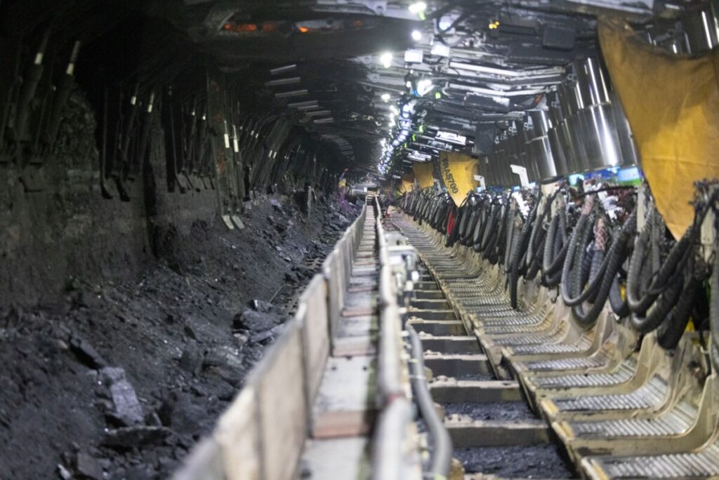 (Image source: Anglo American) Shearer and longwall at Grosvenor mine.