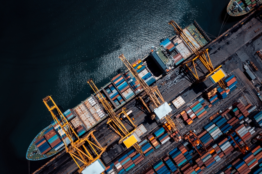 Australia signs landmark free trade agreement with EU