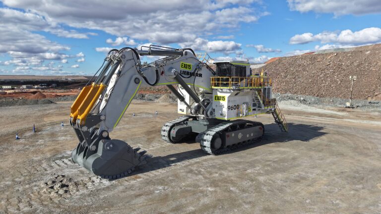 Liebherr 600t excavator arrives at Super Pit