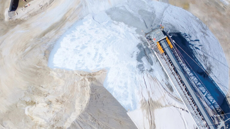 MinRes’ lithium chief executive resigns